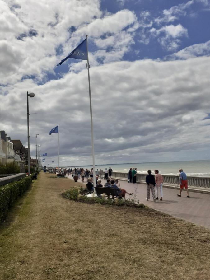 Ferienwohnung L'Annexe Cabourg Exterior foto